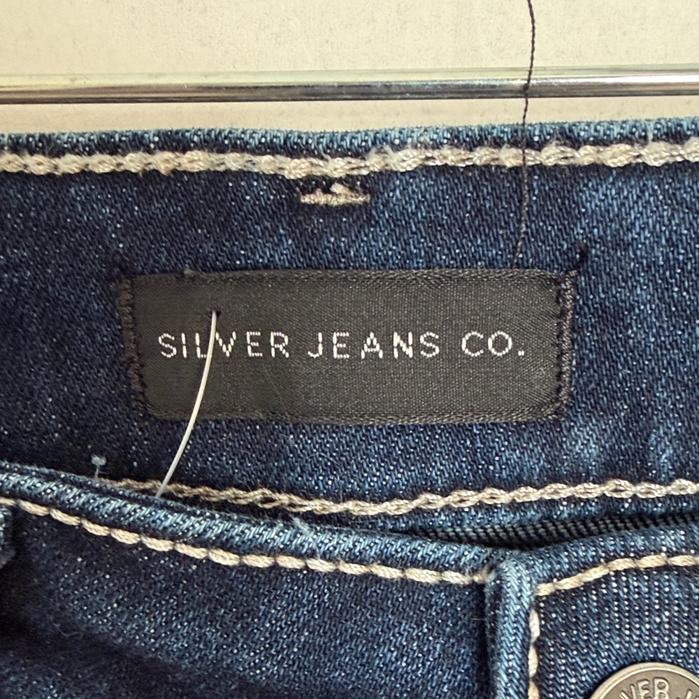 Silver Suki Jeans Women's Dark Indigo Skinny Jeans - Picture 2 of 7